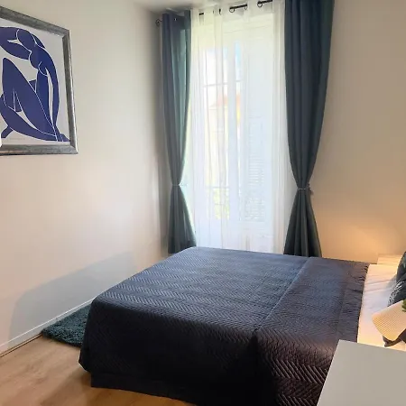 Bright Cozy Space With Balcony Center Within Walking Distance Appartamento *